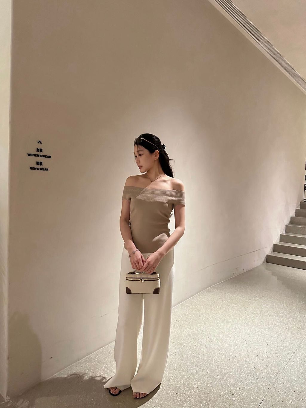 222b25e21f49a247c9cb9f7856489cc8