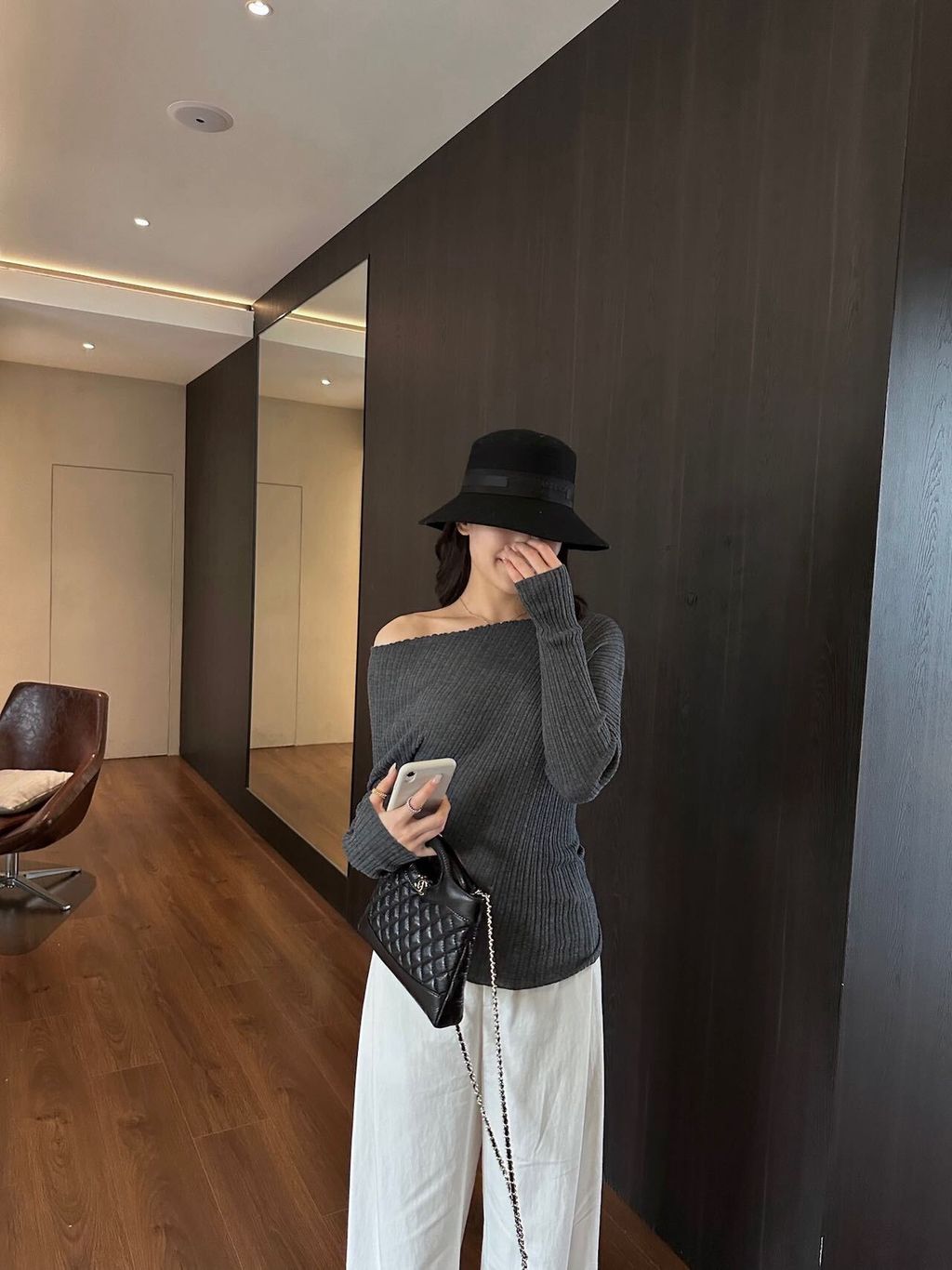 ee93edf4fe664c0352763a097d8ff41d