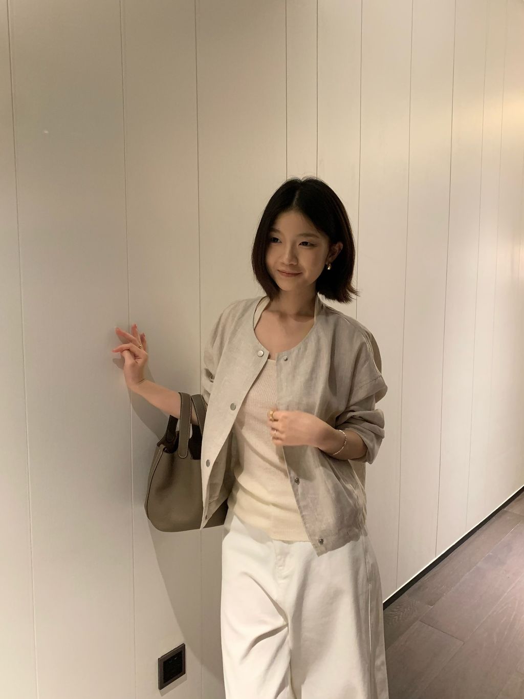 8a1b690e4244cd21134c0ae2c89f71e7