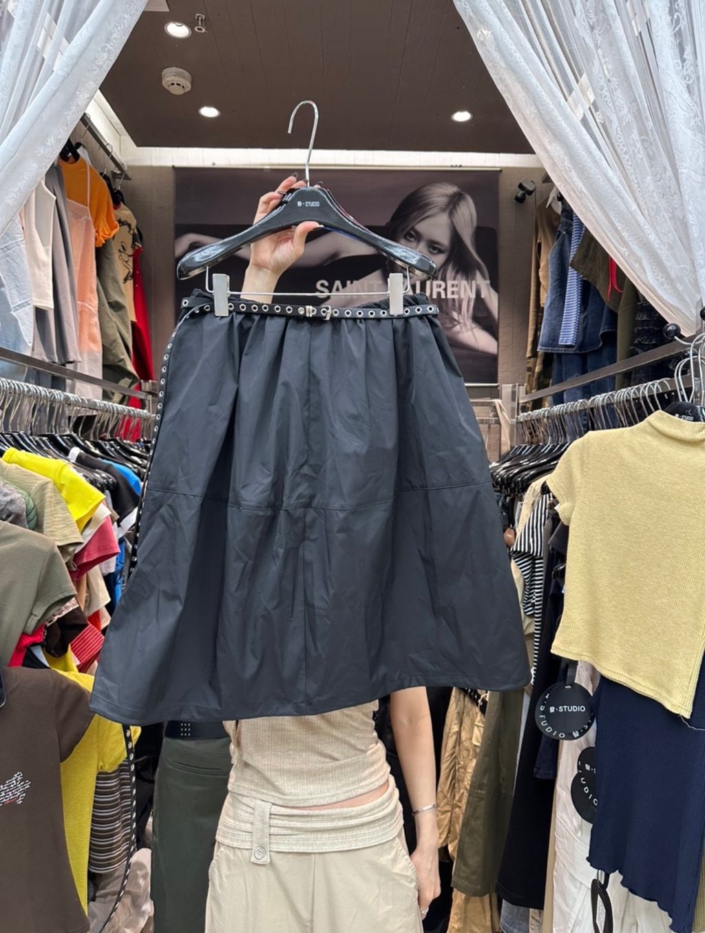 4228e3afe75847a036e3df9d6a7986c7