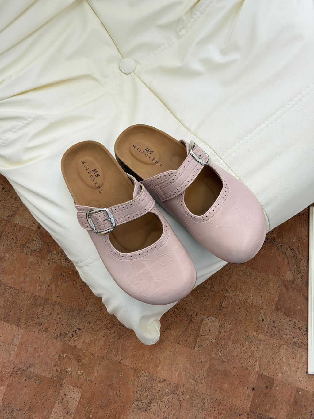 bee8eab1442585ffb555b42aec85484a