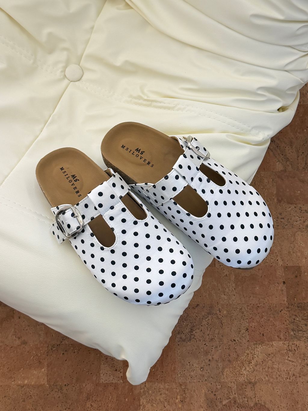 39554b118f55d116350a7ea144ea15e3