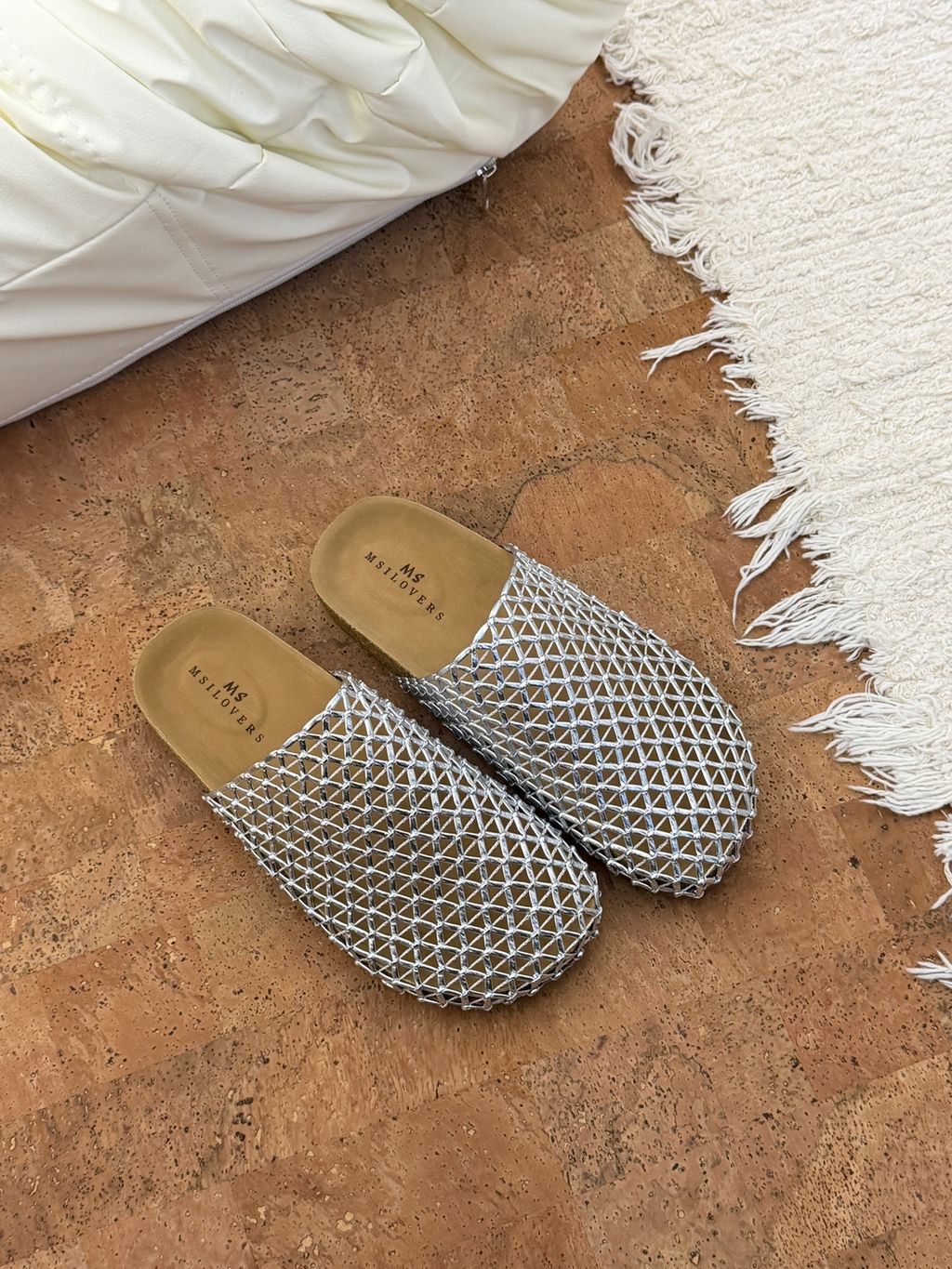 2b3f8545257e6fc8935a796805ef781b