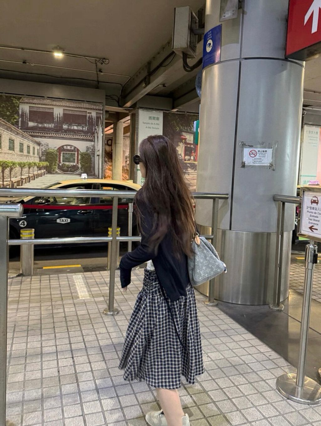 32f6c4220de3f2b1ee3e3163f5e72433