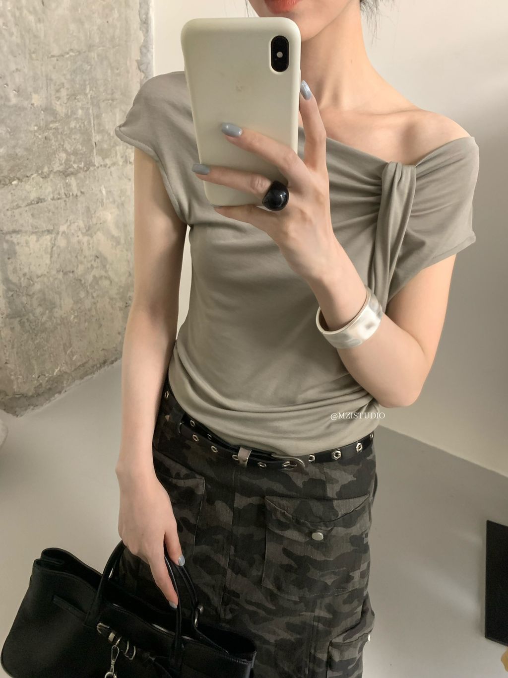 58154f0626d822695c5e475b5374449a