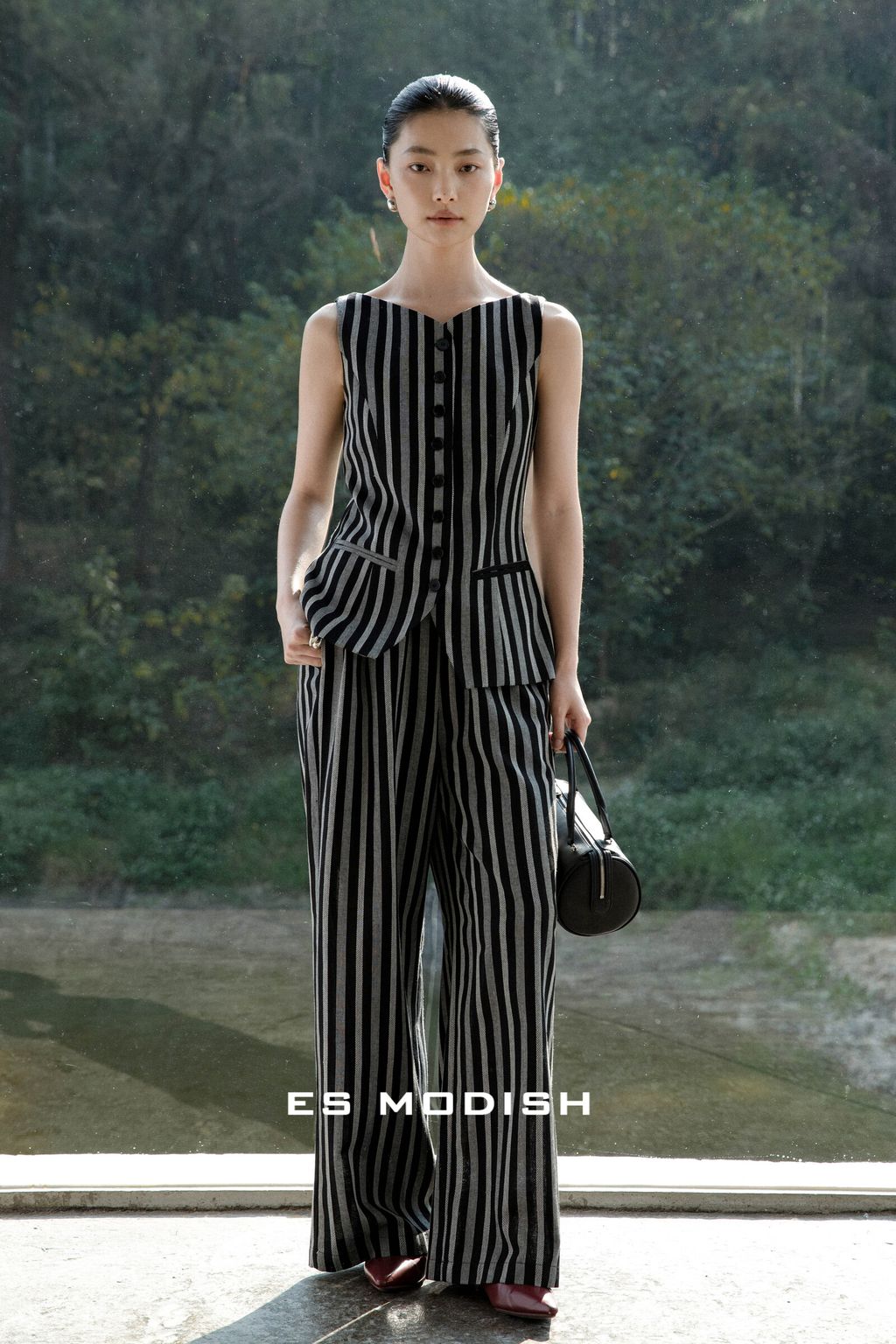 6d1d64f99f4d69f3c41bd9beae9eed48