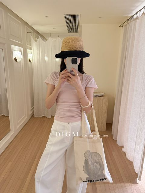 6f9624927f688c263f7a723f68270386