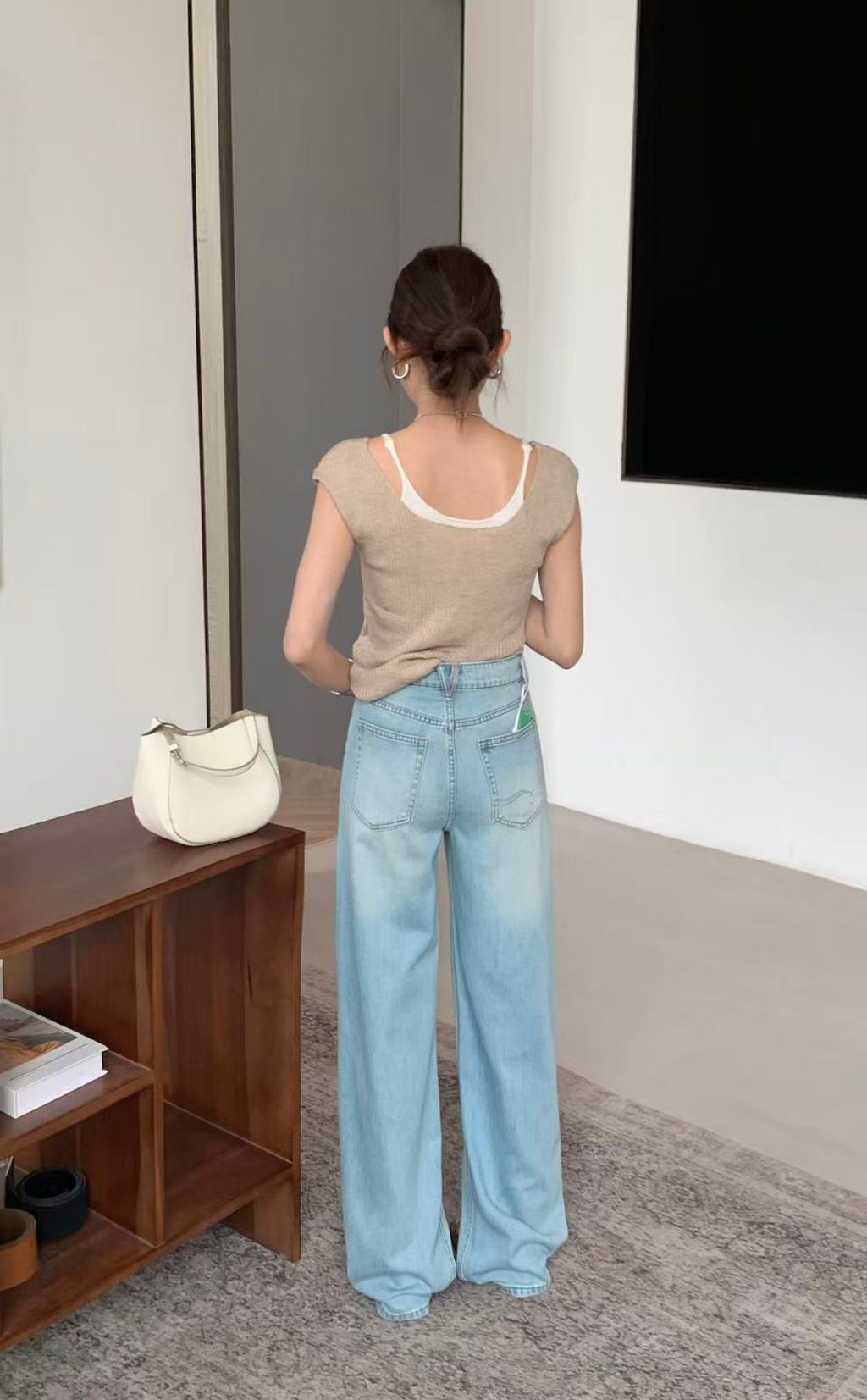 f083420e16979f81e40c8327fa999389