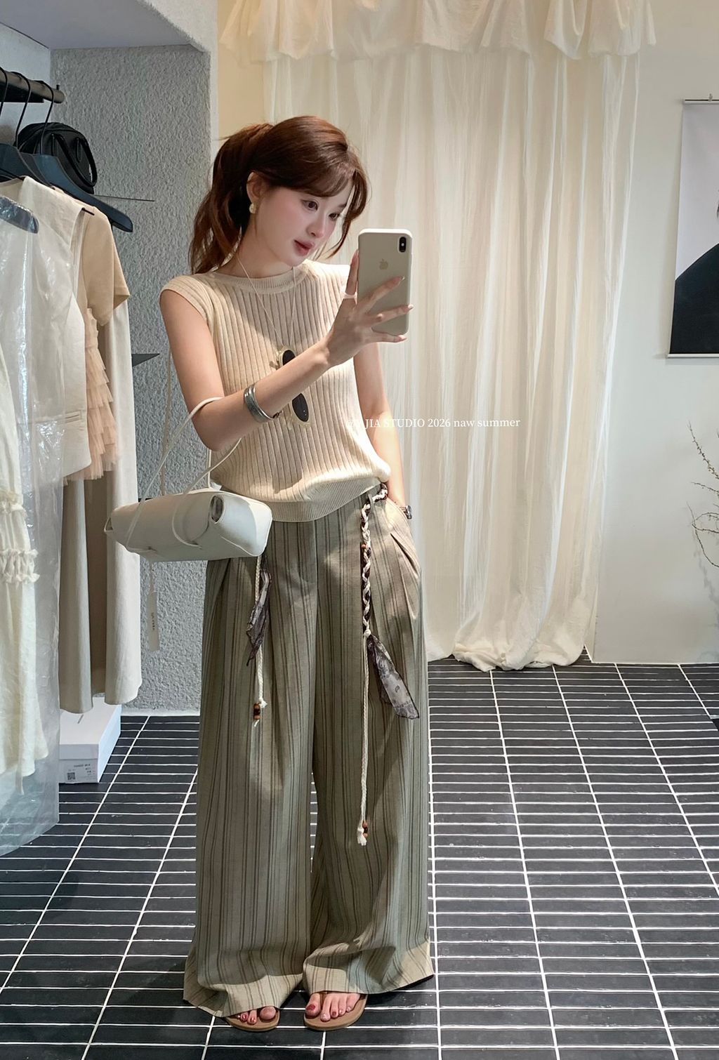 1452393378d35d4d4955dd8afa73fc23