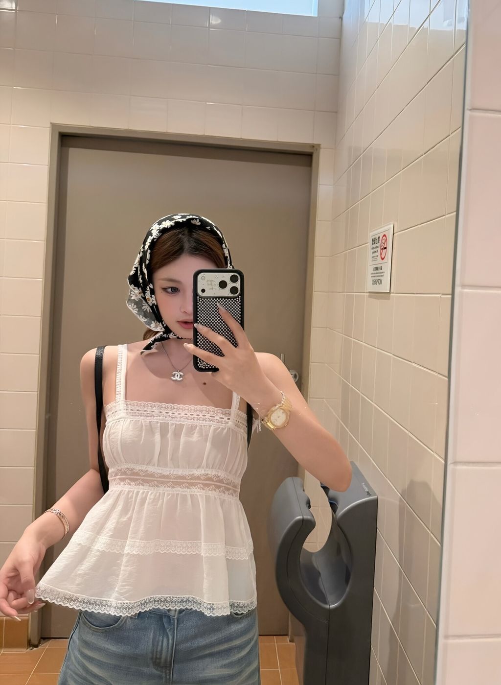 0df4356e40236ca242ae1e8a71823f1b