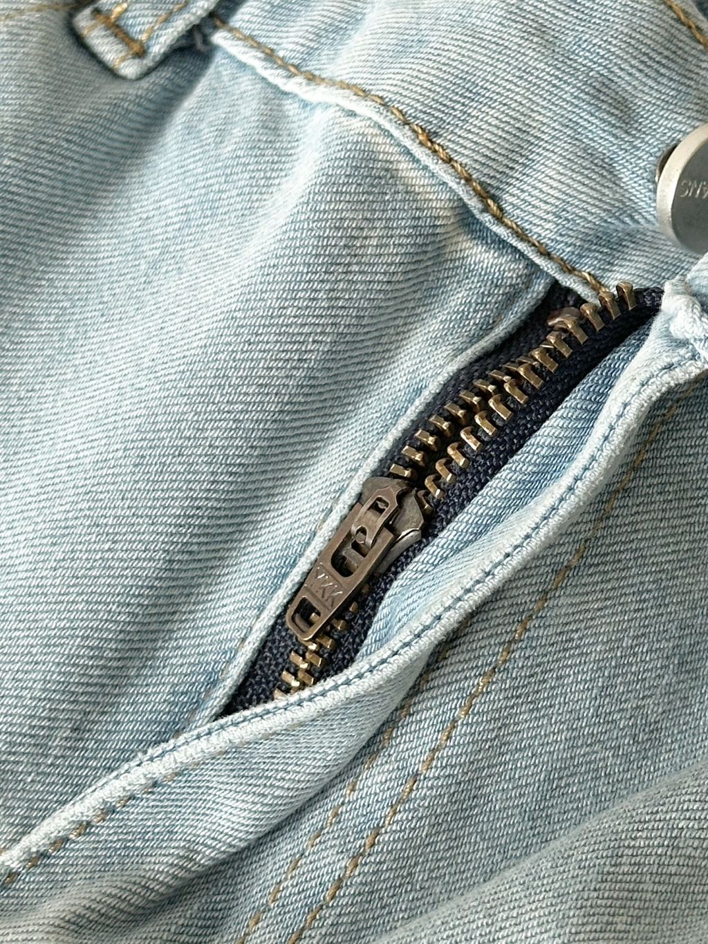 8259d7e233c6e66679544d38c082acdb