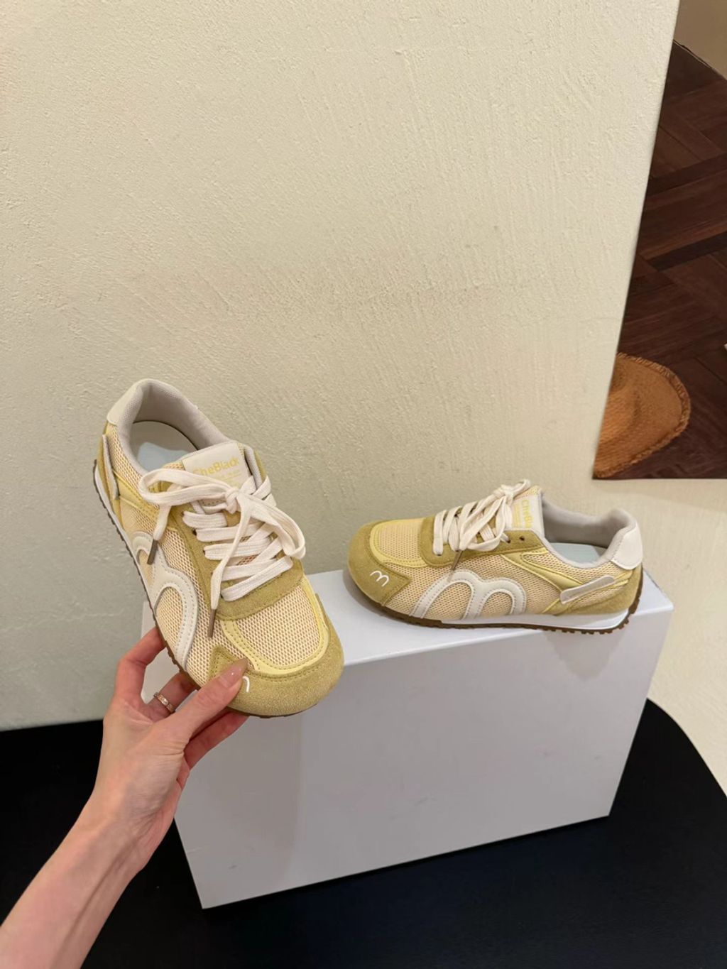 52b46a55d3d79a13bbf81c87829c98d1