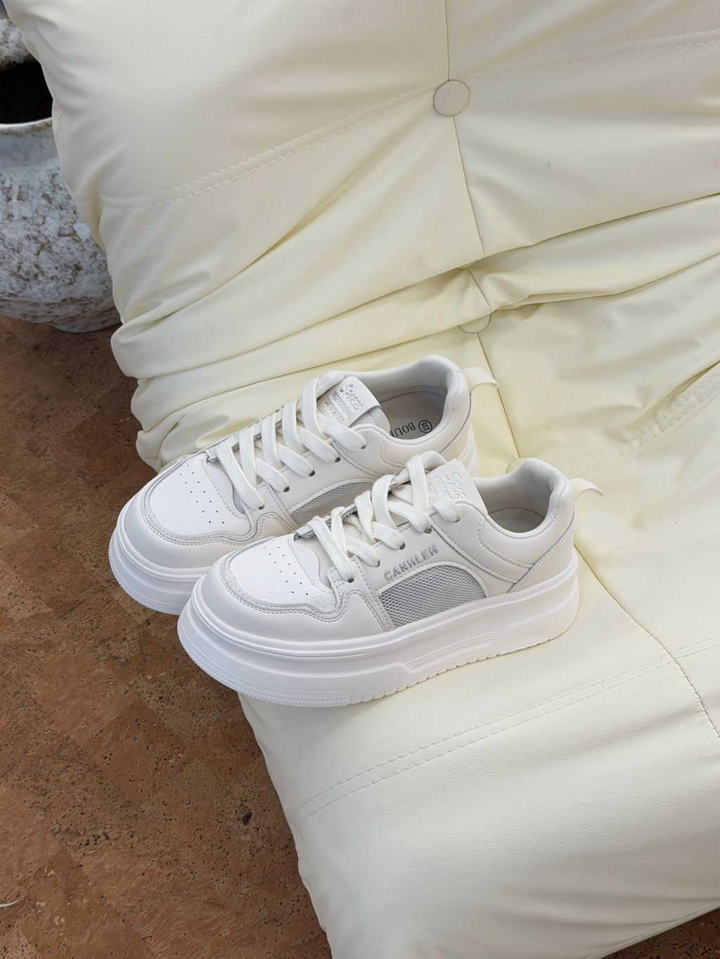 cd0f1b03dc9a6a36e764a1a7d49eae55