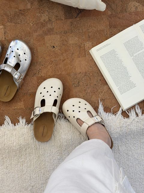 b402043bb4f9ef50229c0d7799815a8c