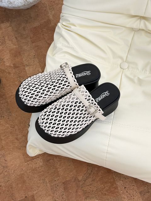 ef72ce5cd959c35634c5a658281a02a1