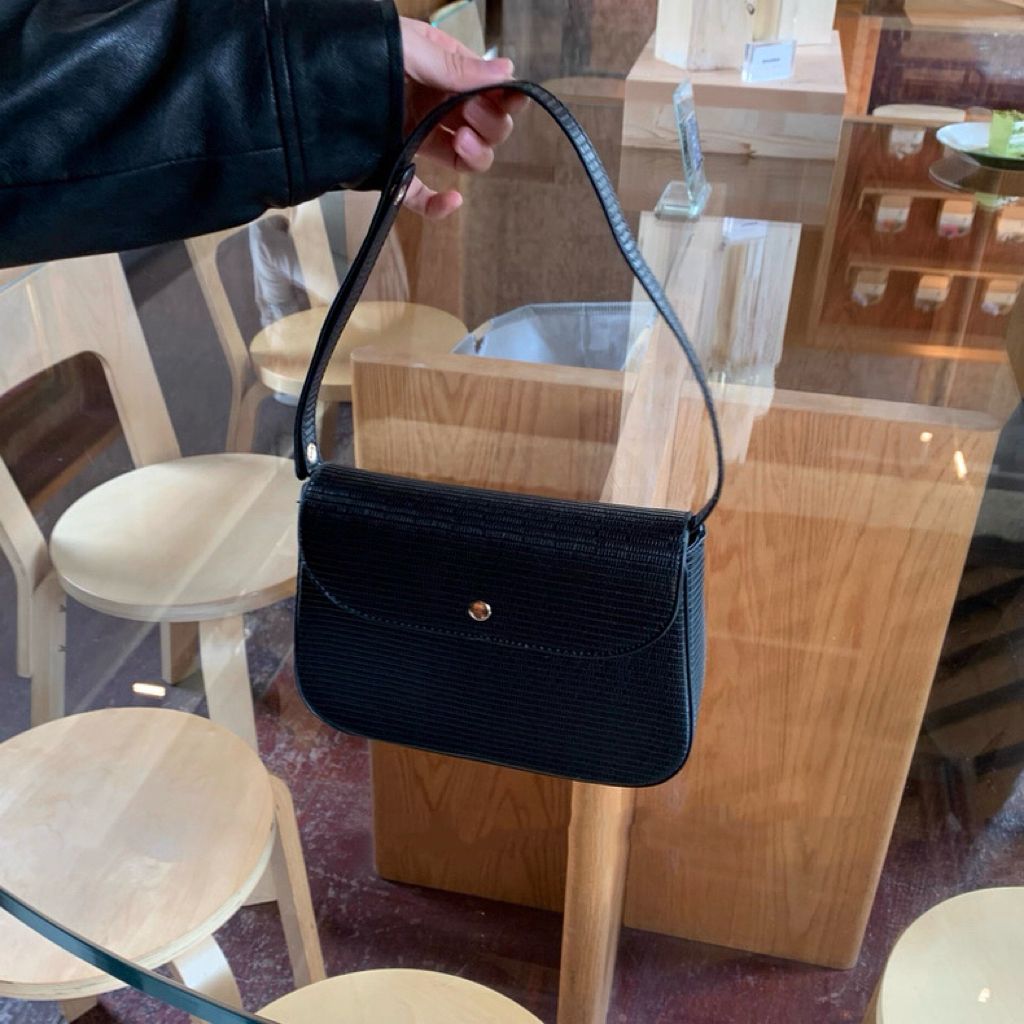 79830fbecdd9be4e031cfc37fc95f9ce