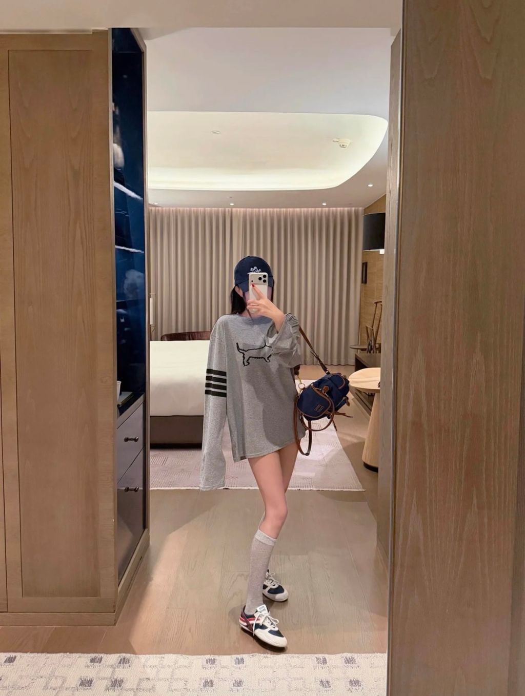 06fe411fb4ca7be310d97d9957d4ca9d