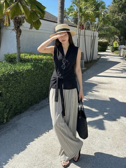 adc02da7f03f94fb7f142efac8b3792b