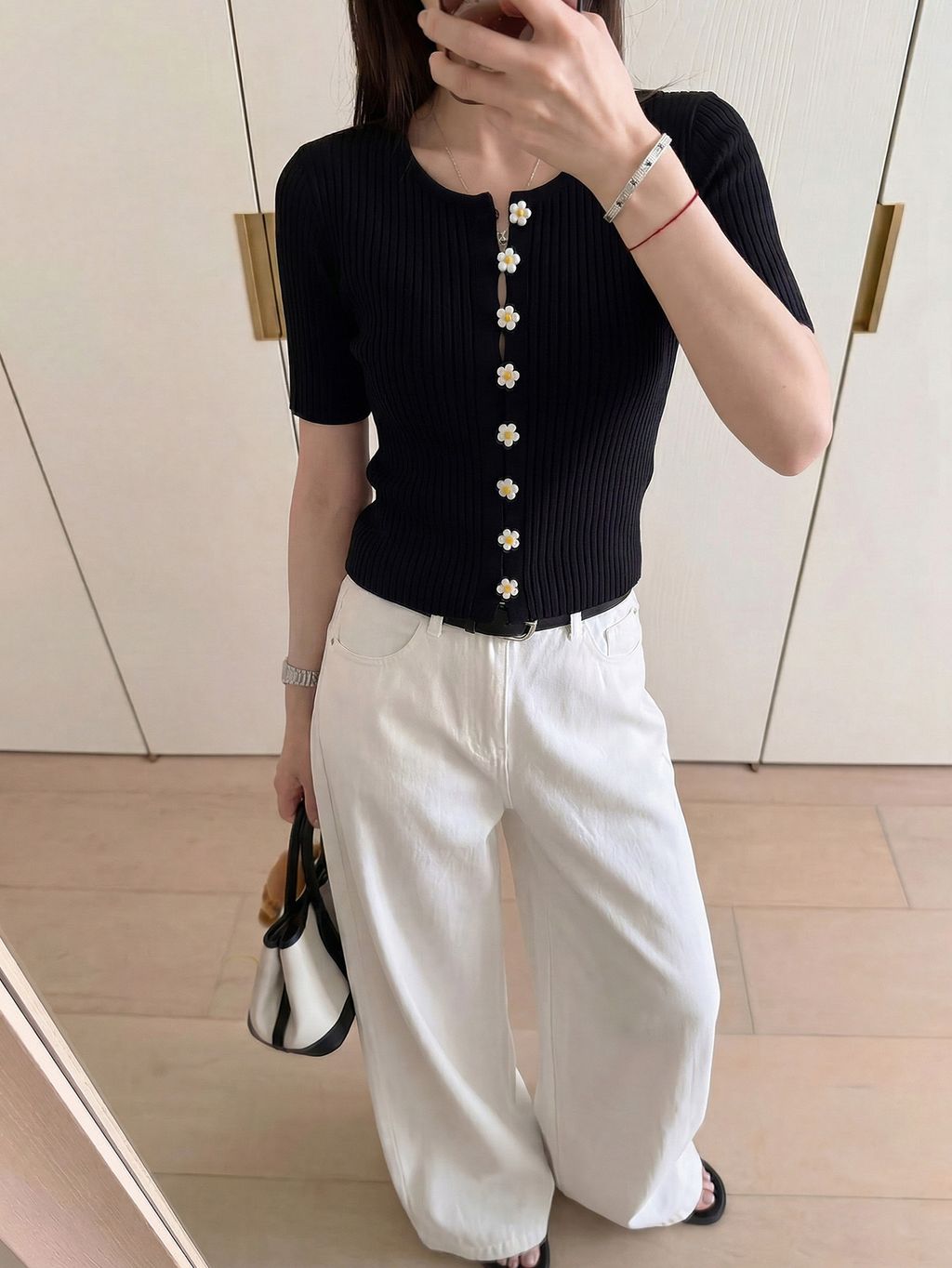 5ff4abb7cc742cea92aa313abab52401