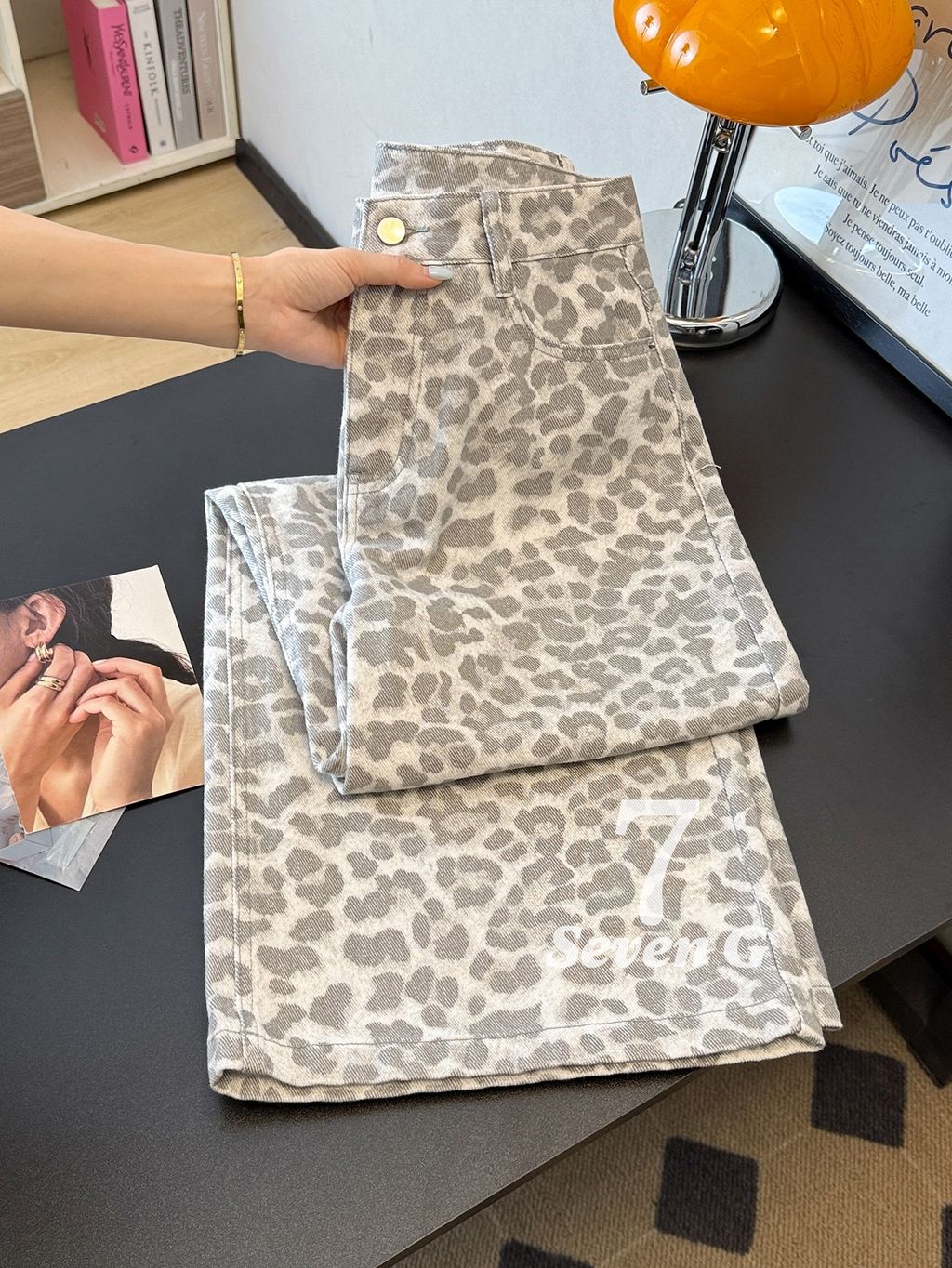 319ceec55bb5e73e51f7dd402373742d