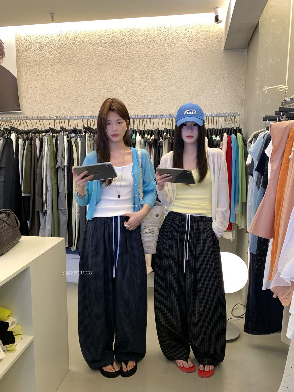 5dcea86a96daf436b3aad1f2ae69b781