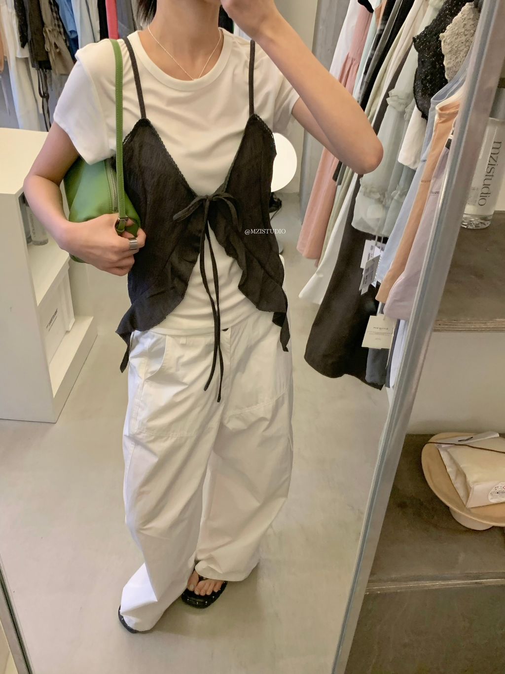 b318b3257b219a9a4c048f93c5f5e386