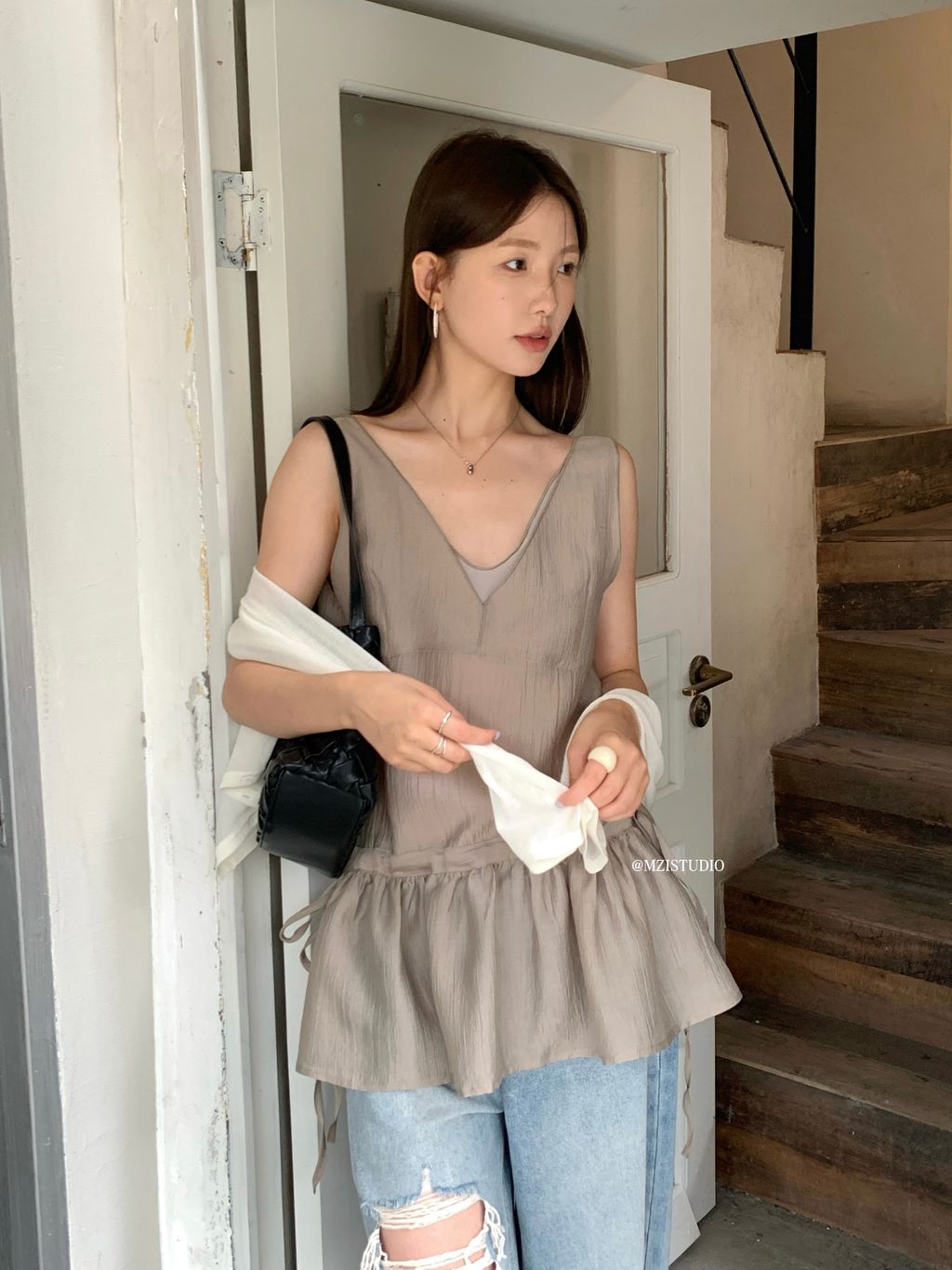 06f124d9236ec8a4f95b3aa44416e51a