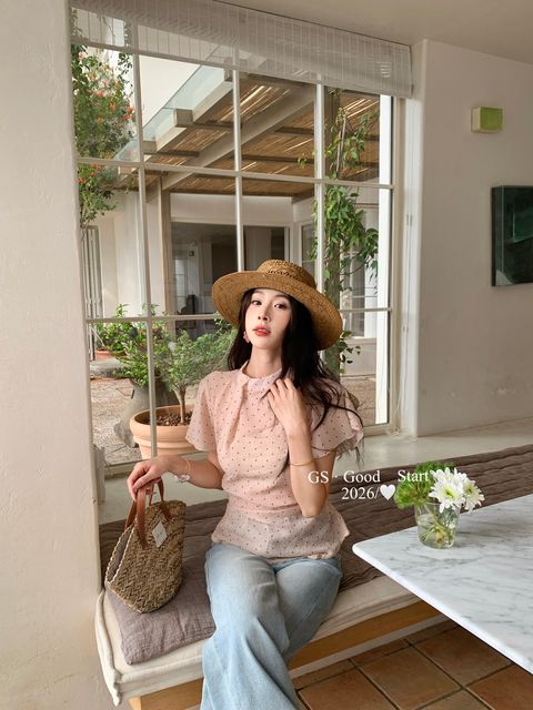 627cfc6dbb0d5f40a85e4f5f58130b7a