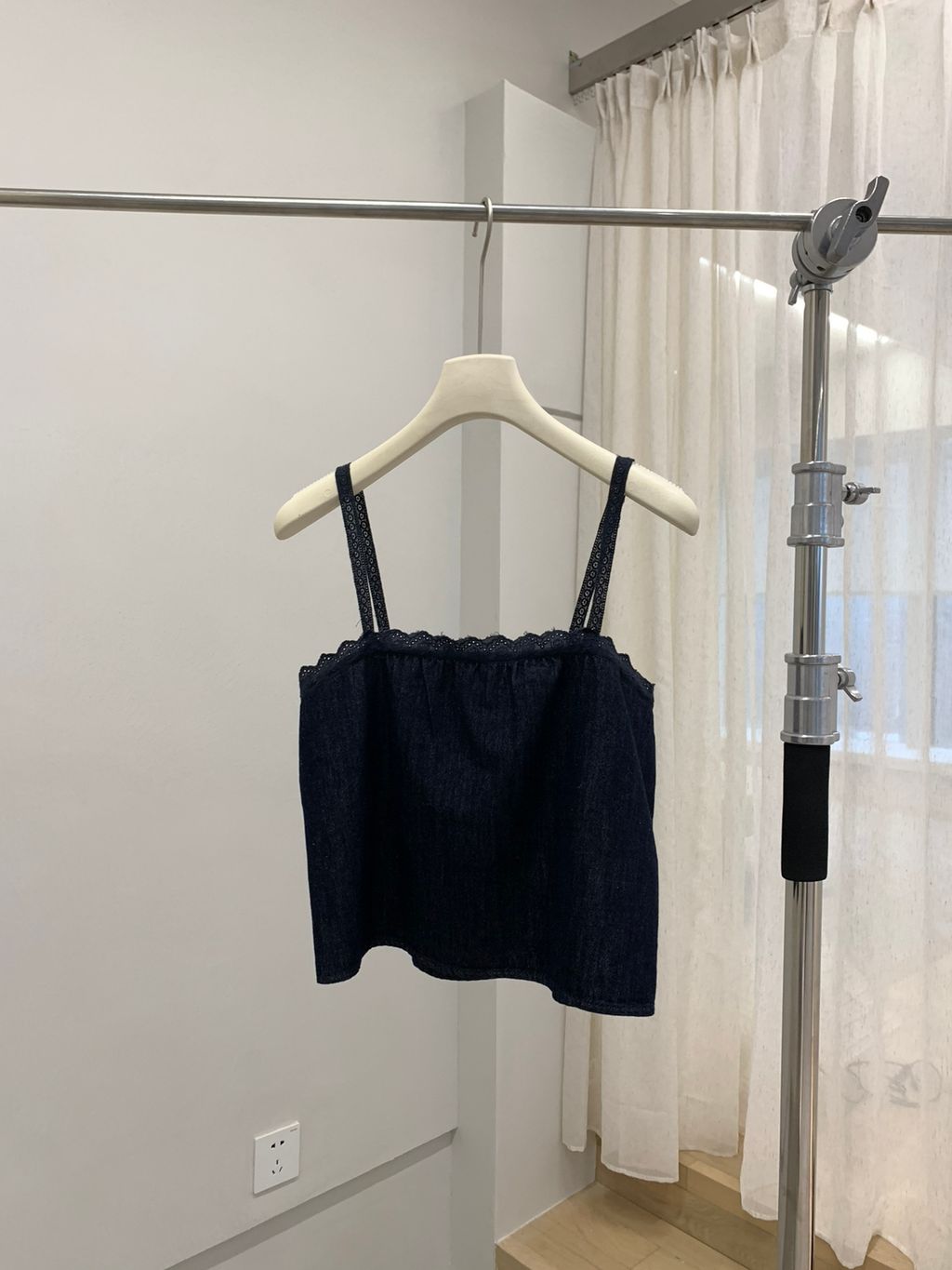 81f8d77466c9583680cfc14e72363bfa