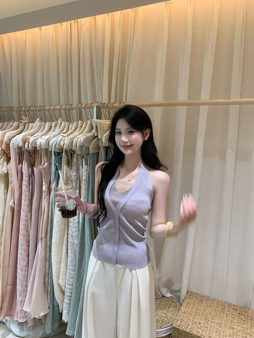 f0542aca6f1b8368ef6de07d1d75d20e