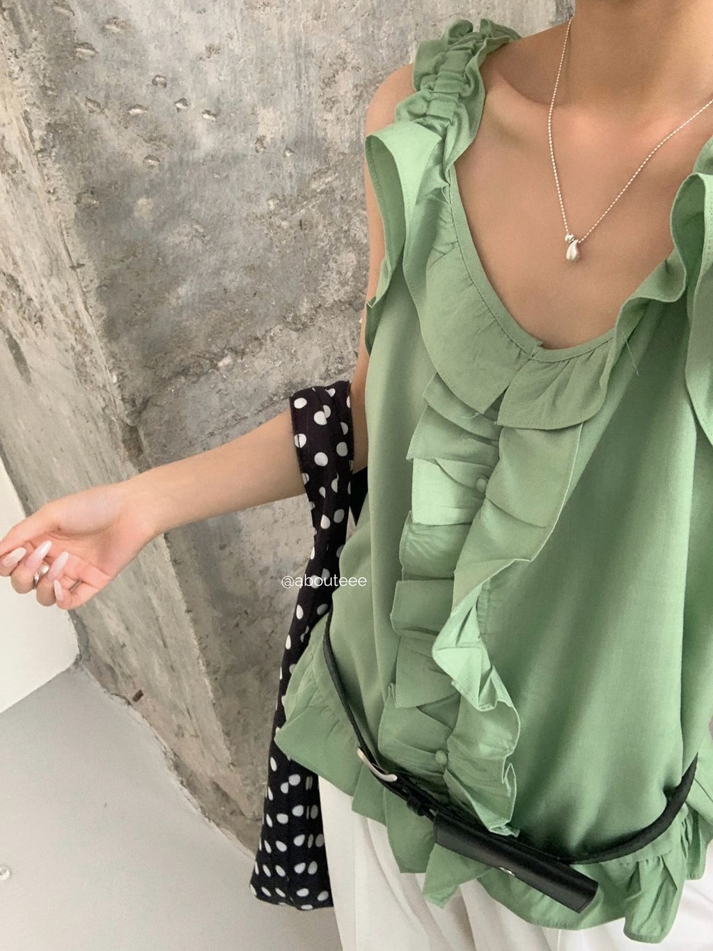 8a3f15bb27a84d087925de24dc9db247