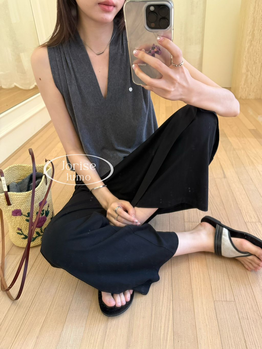 f5b5d3a9544a39c3d5bcf2df5e98596a