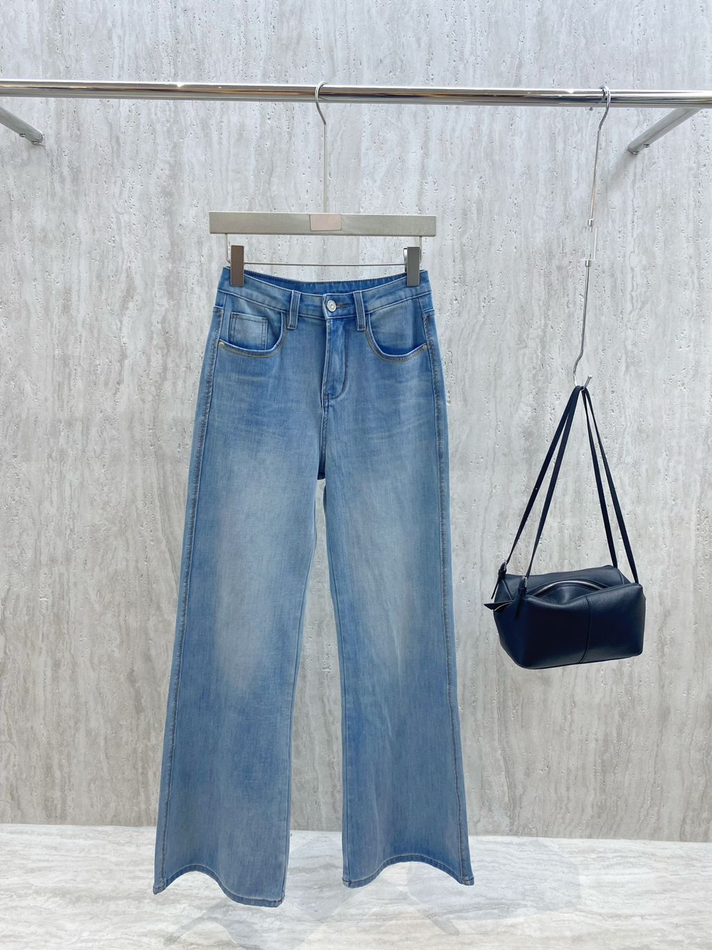 ad64b1f8c2db94024048c9df6ea86a7e