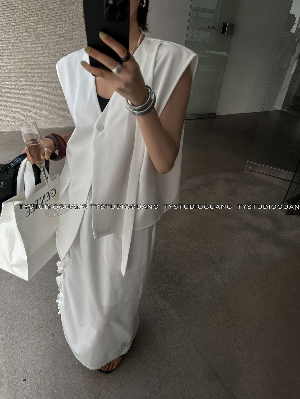 b99e1cebbf5ef2c40fa40e7fd68cc59c