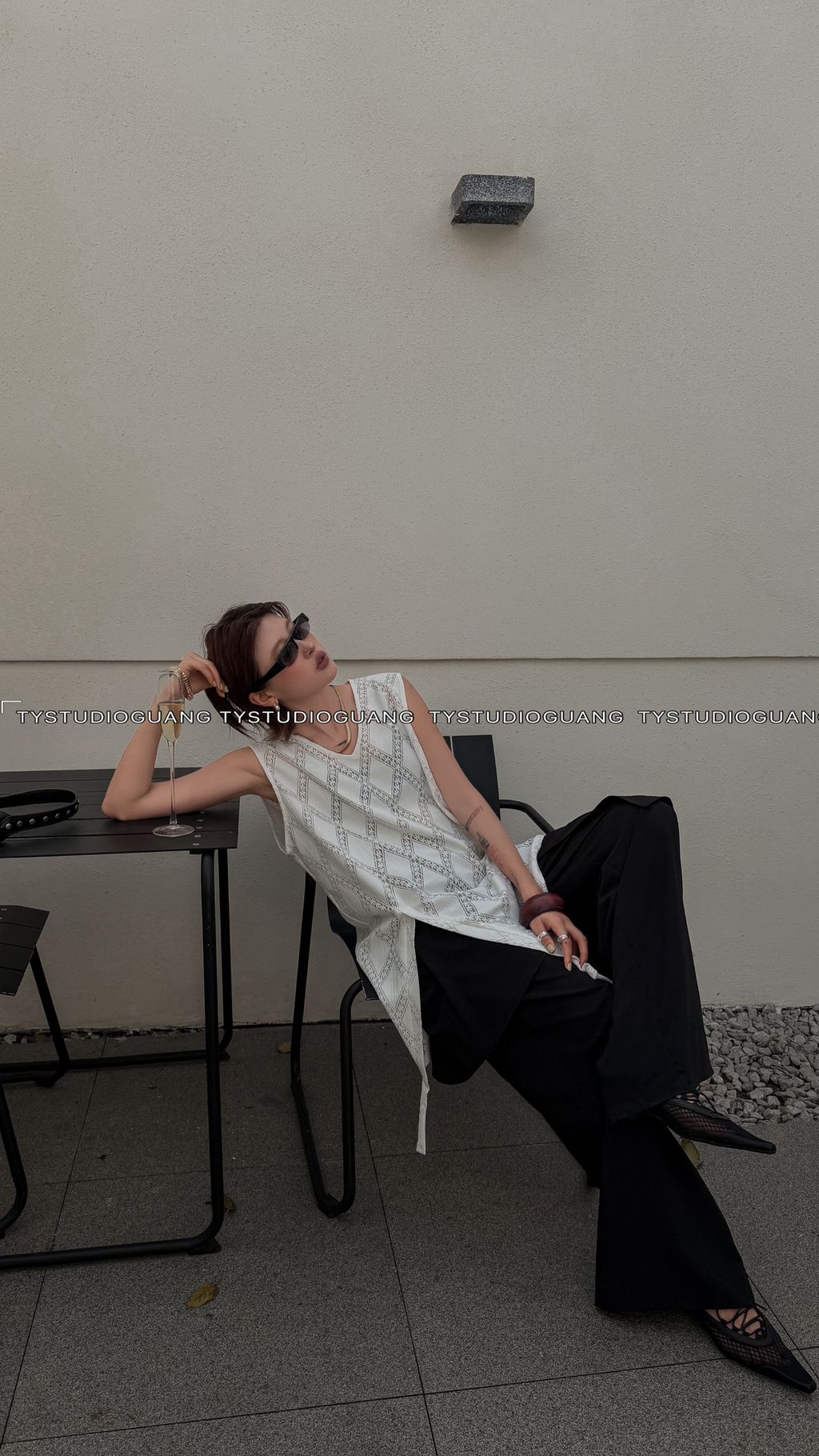 9b5de729a2d02304d13366d989900a7d