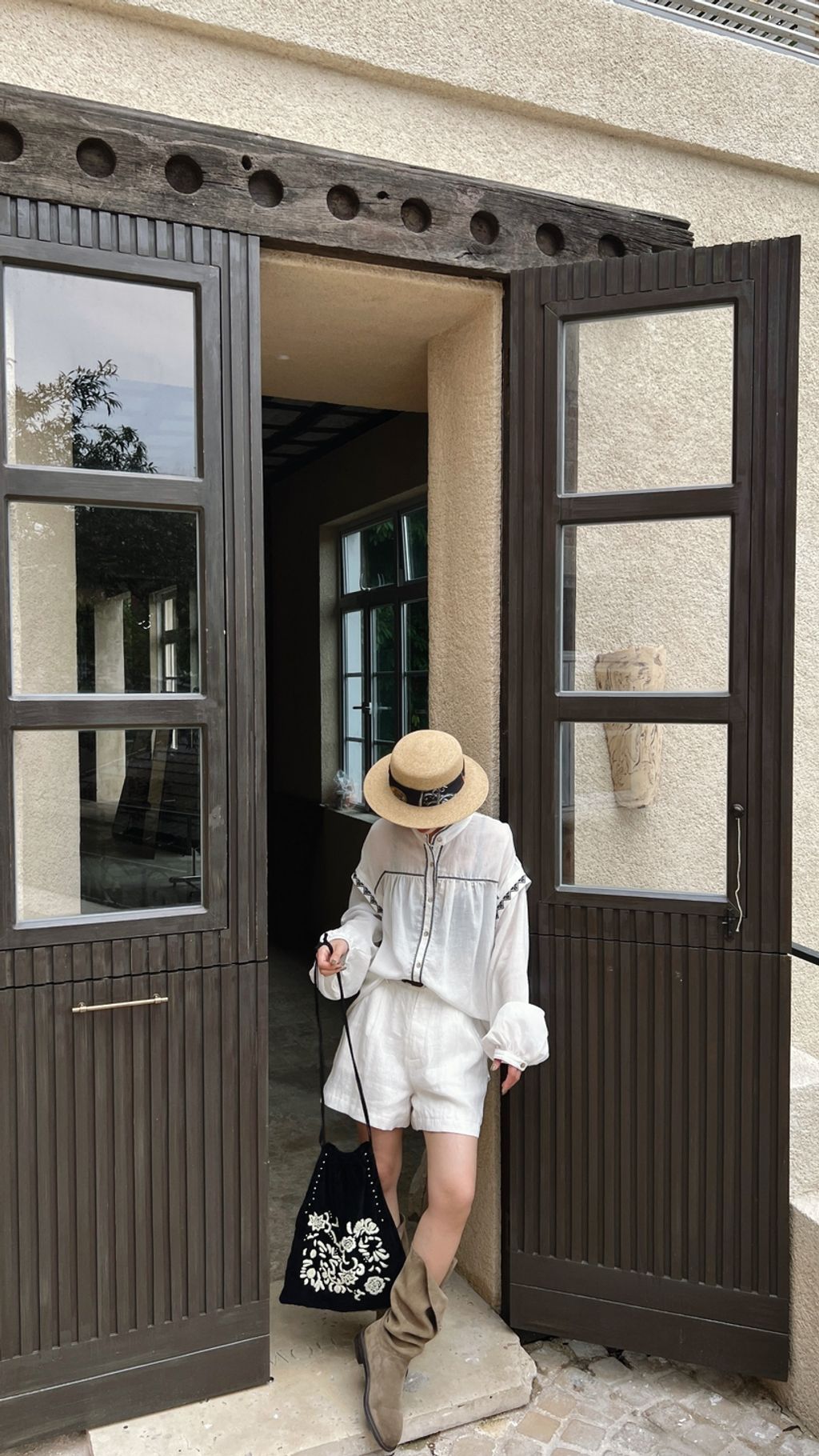 27b8cdbfe97b76adc588249301df5867