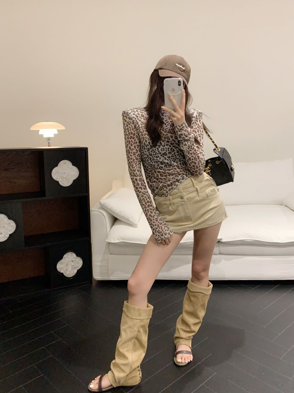 f5be28c1c2a559f2ae6e50b3c3e49277