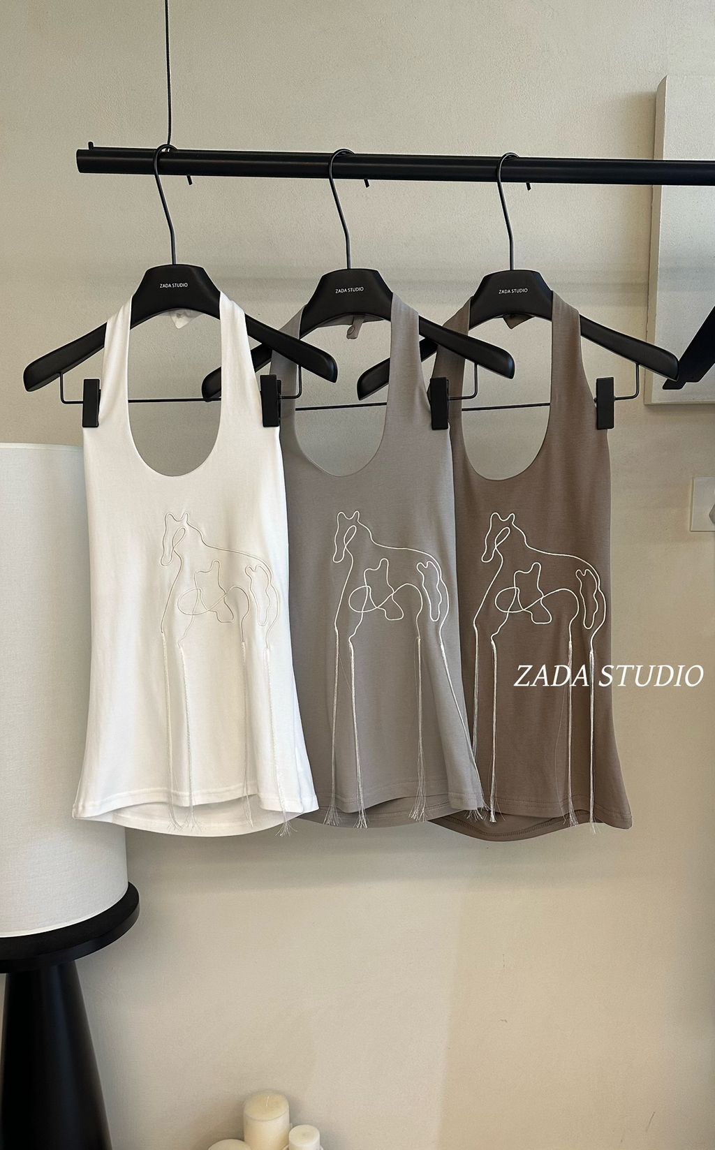 d22712bbb4919f1b23579b193b68c337