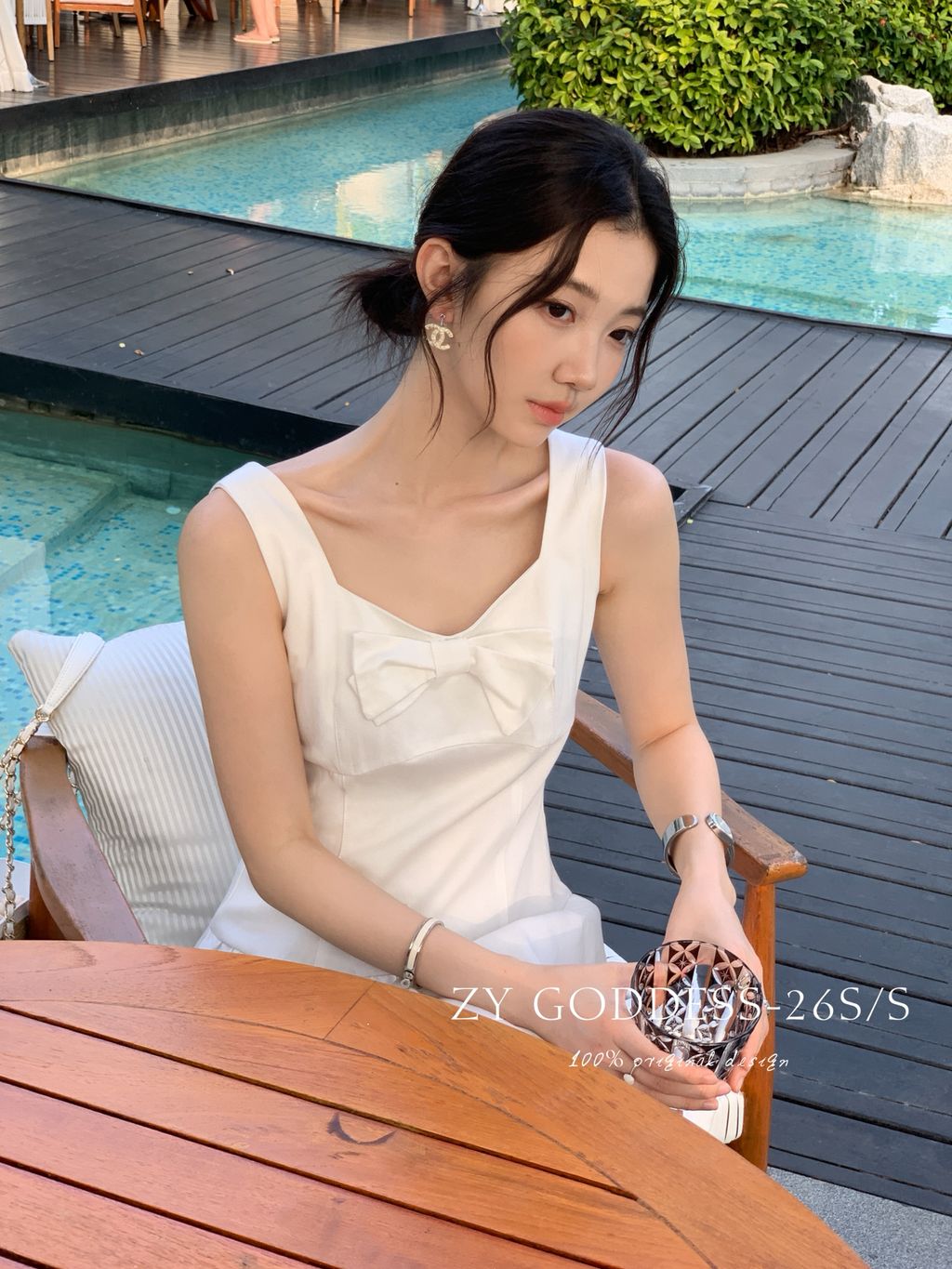 8339445ee9fe979de681c1446d664d84