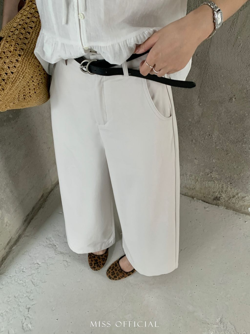 2b8579eb077b538792e422193e7f2083