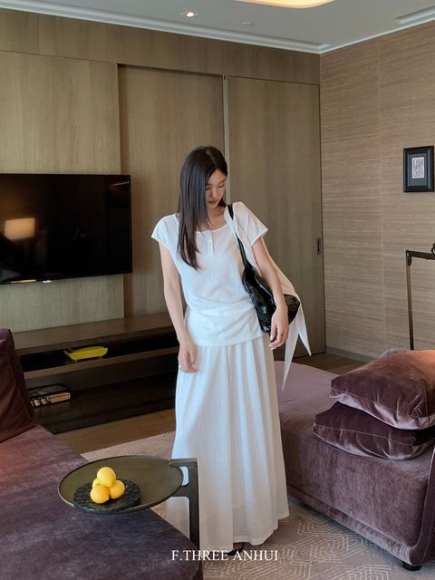 70c85b927138c9323a1a405089802474