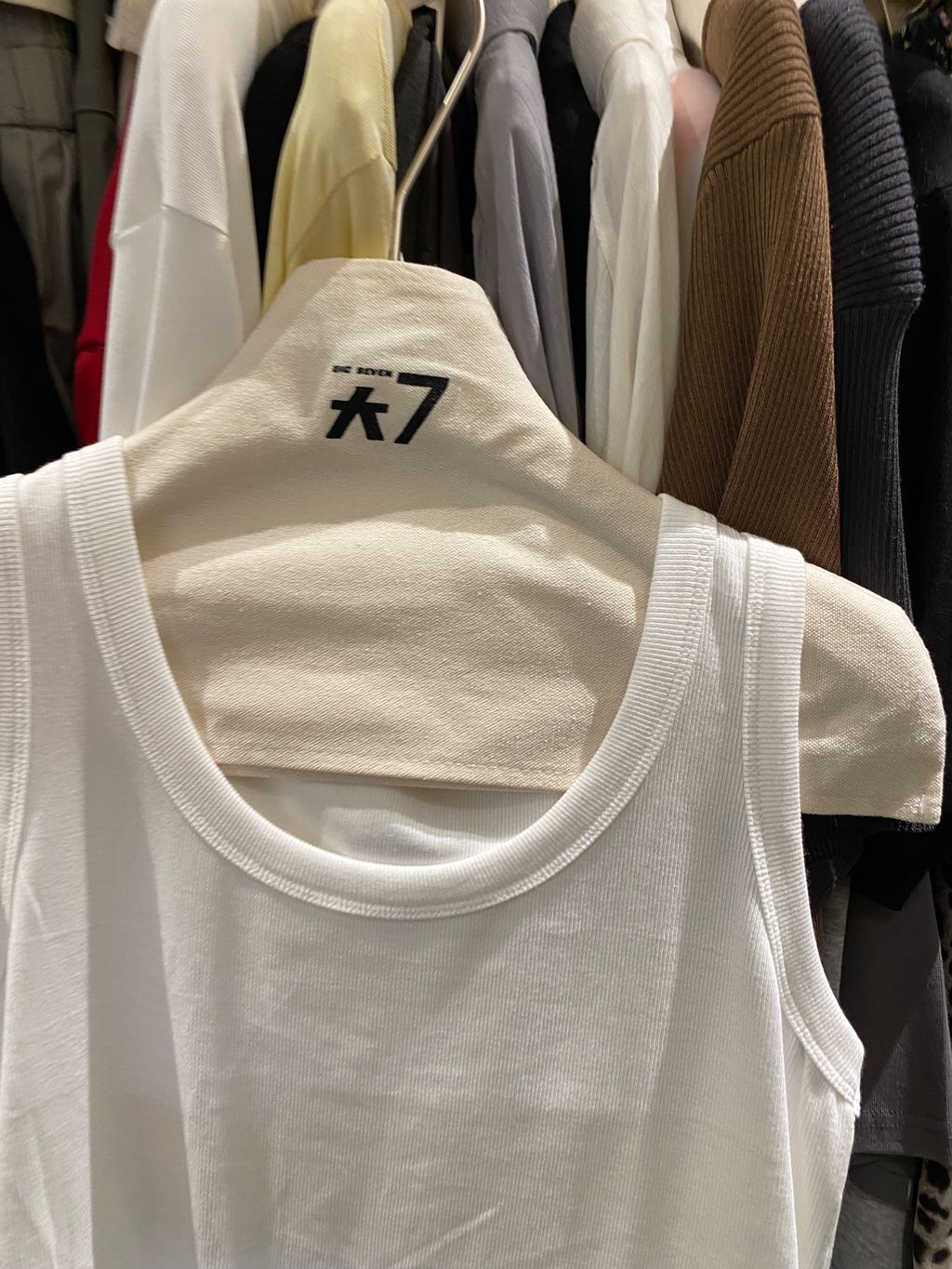 83f1c79b877cbff169fb03a9d1ba5b22