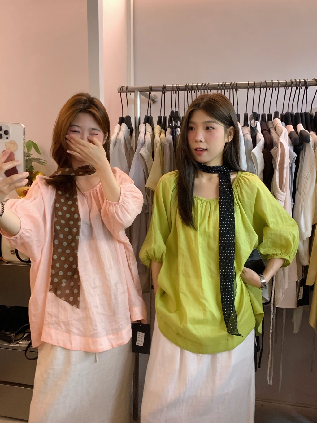 48522b5b73f98e020f7a43b817d126bb