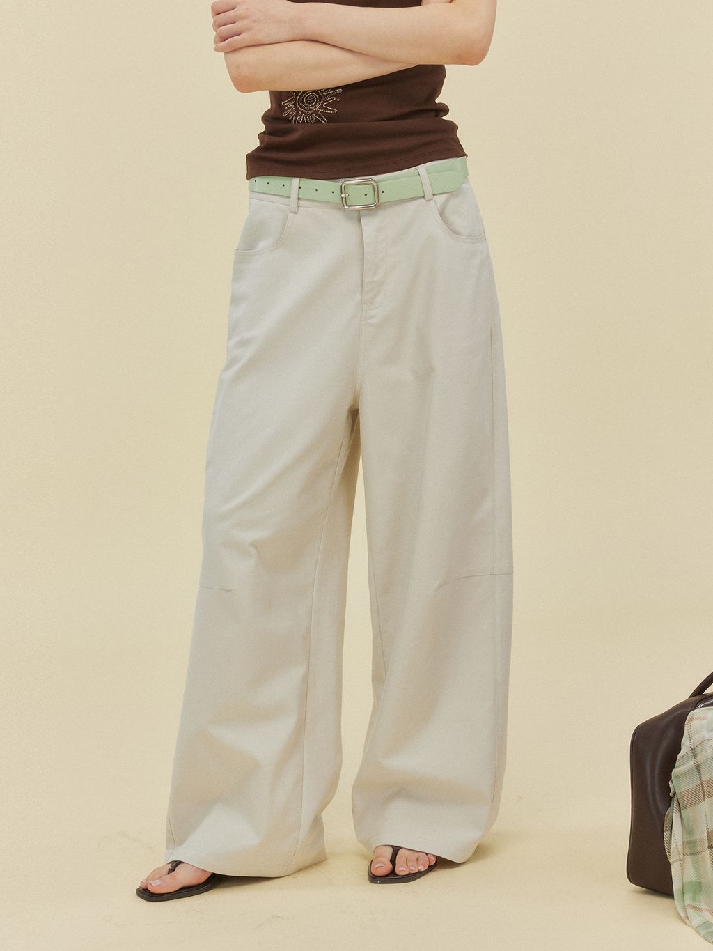 560ecef52296195f6fb6f6d82babd18c