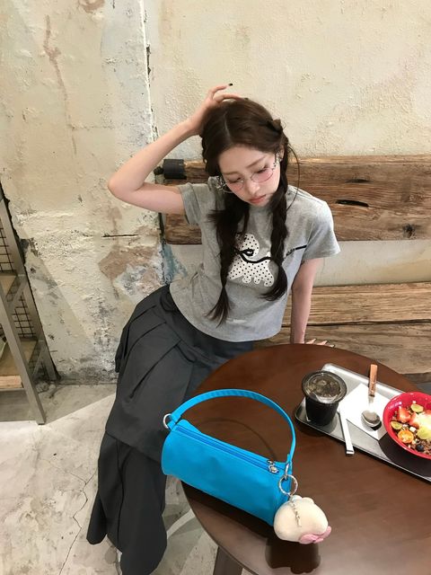 19889011c236581167a8e4df8f69dcf9