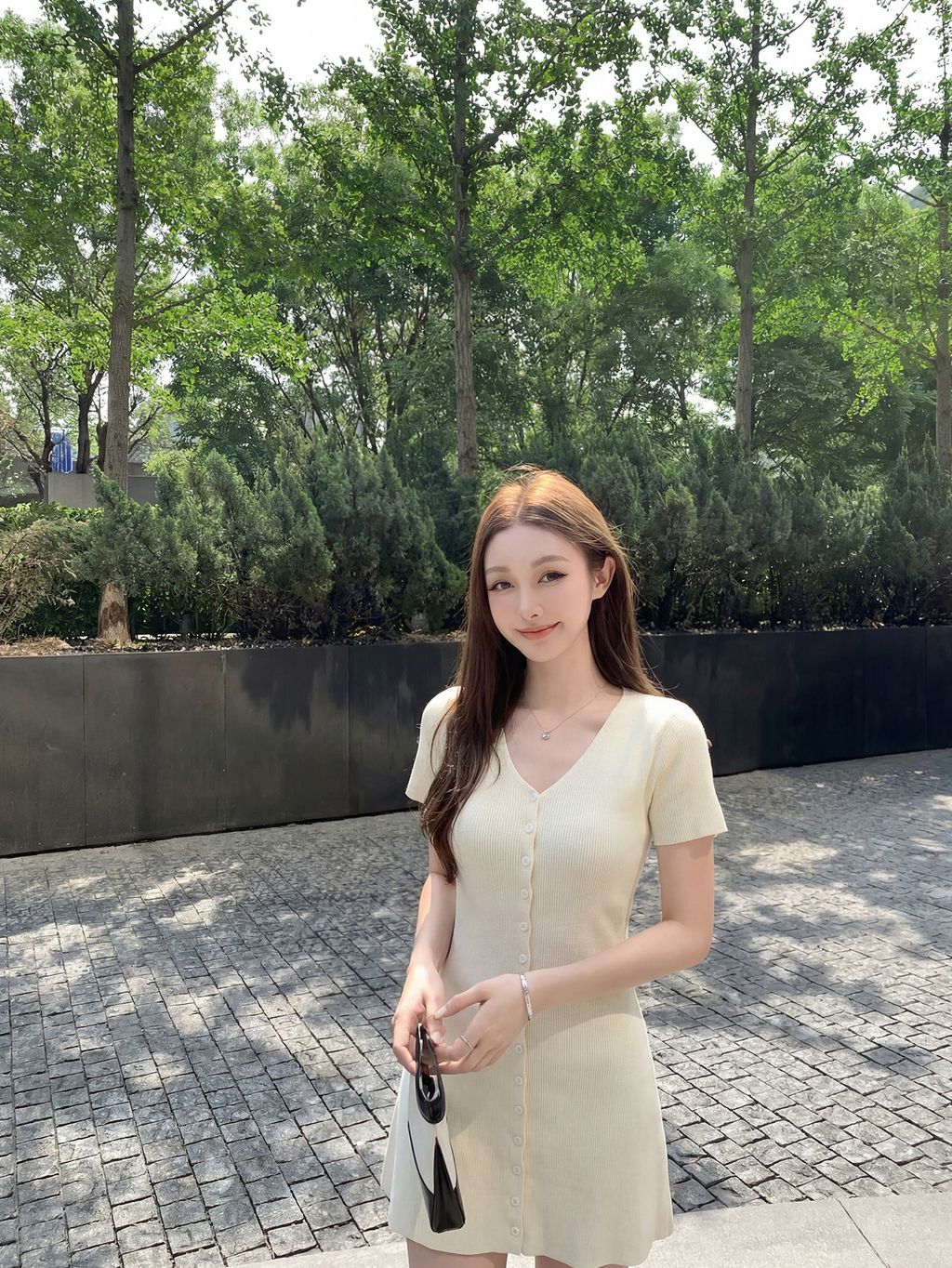 e3ea1c22d36e17493a5e14548ceb56da