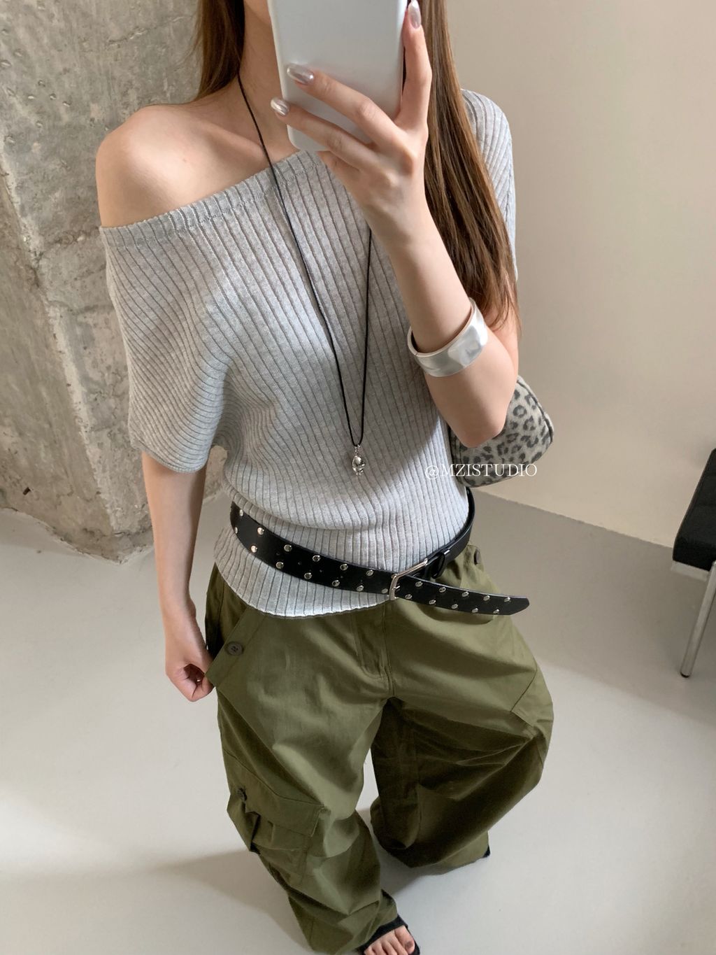 f21a6e7112041775904c5934b9d04d2d