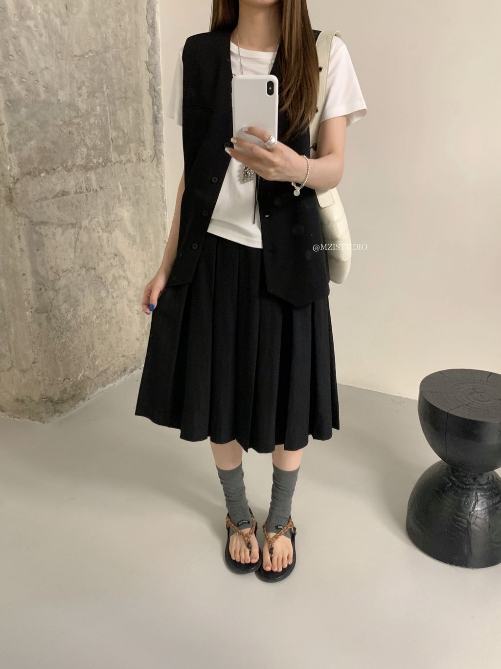 098860c49f8454f07ce9199ece23e2c8