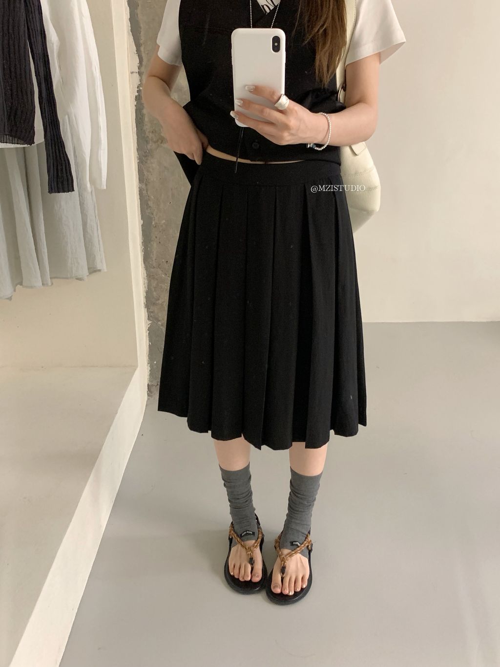 28405cf1fda2240edbc4707e9f402648