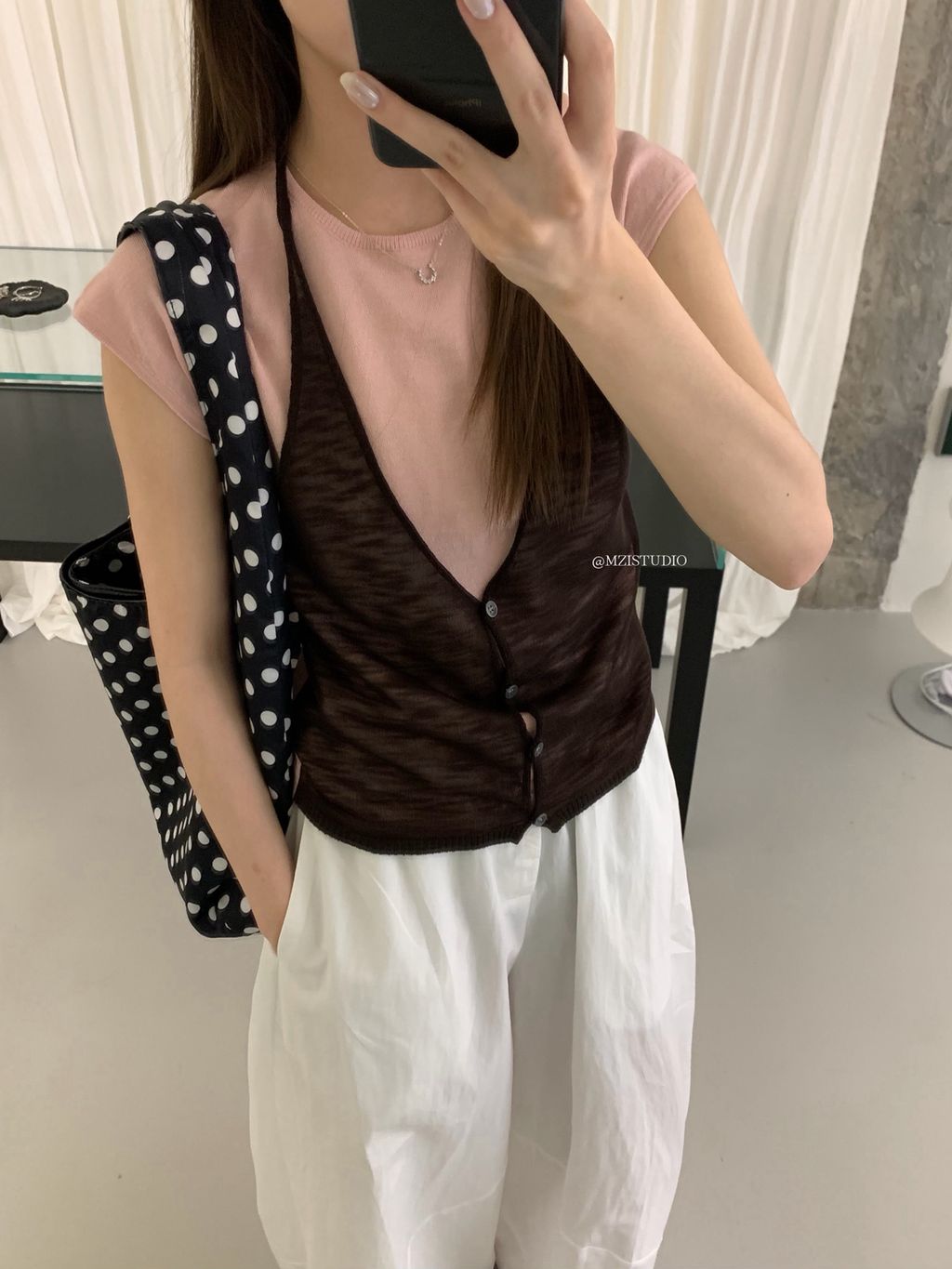 bfffa67a81fc3f9553af42bc0fd85643